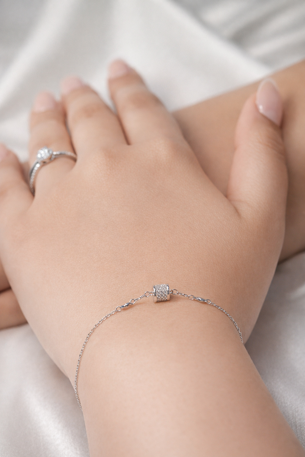 nova barrel charm silver bracelet