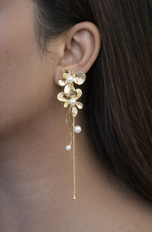 pearl floral chain drop earrings set