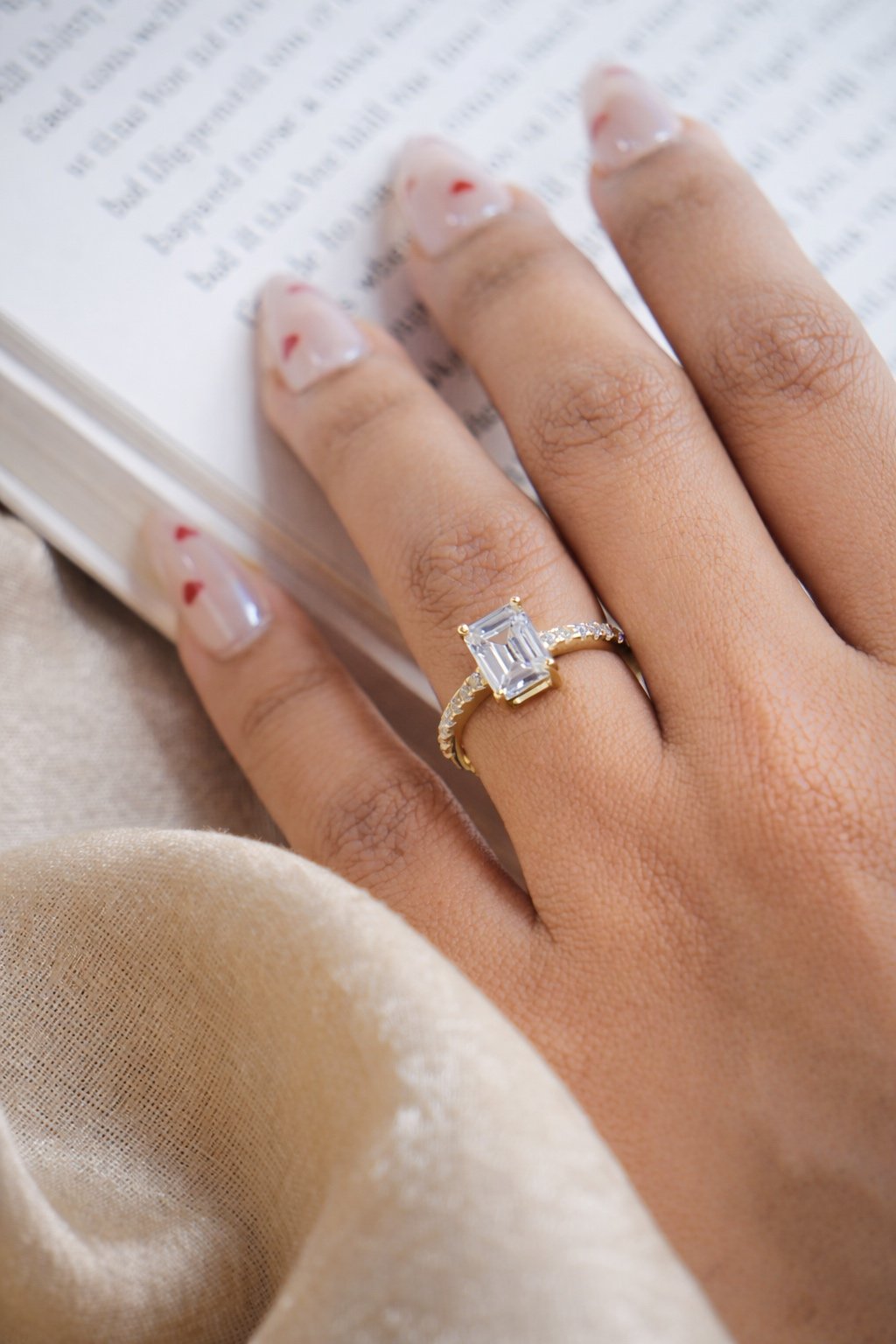 aurex emerald solitaire adjustable ring