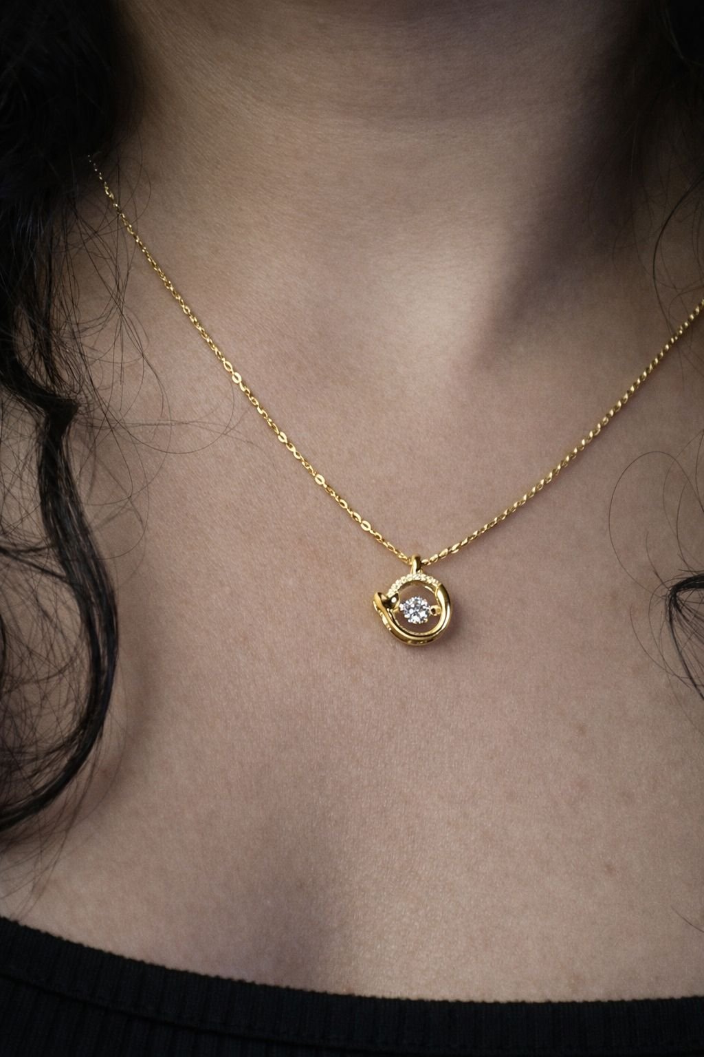 aurielle swirl solitaire chain