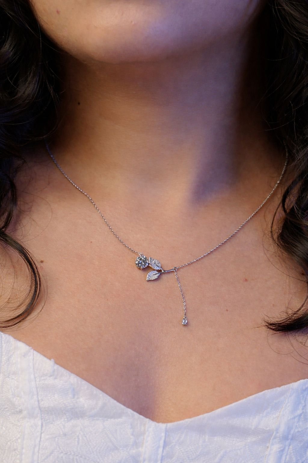 rose drop vine silver chain